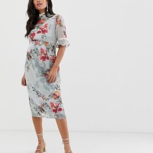 Hope & Ivy Maternity Ruffle Sleeve Pencil Dress